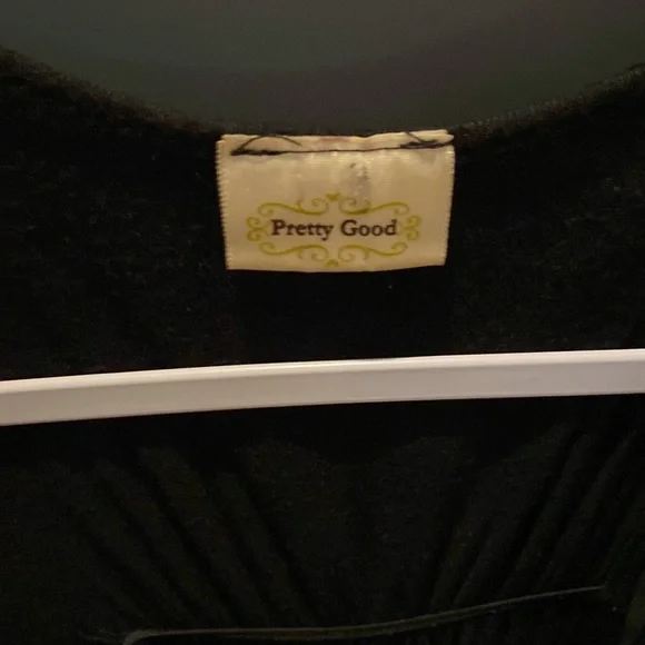 Tunic black size s with nice  silver accent - Picture 2 of 7